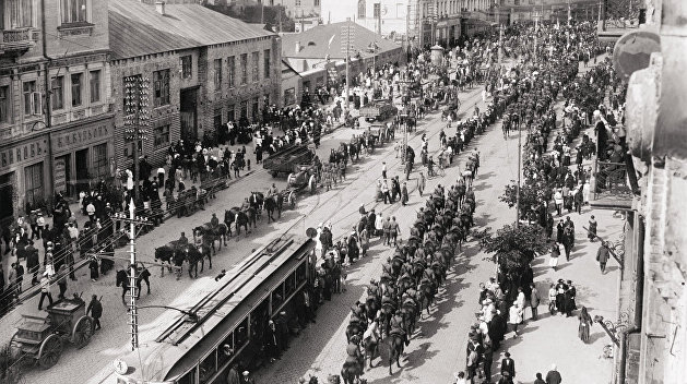 День в истории. 25 апреля: польская армия двинулась на Киев День в истории. 25 апреля: польская армия двинулась на Киев
