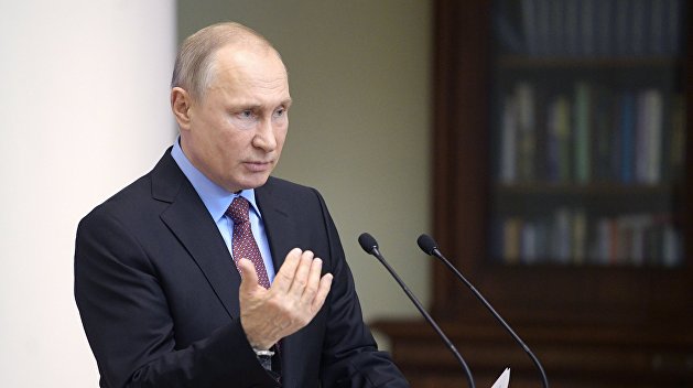 Пока Зеленский ждал поздравлений от Путина, тот подарил российские паспорта Донбассу – испанские СМИ Пока Зеленский ждал поздравлений от Путина, тот подарил российские паспорта Донбассу – испанские СМИ