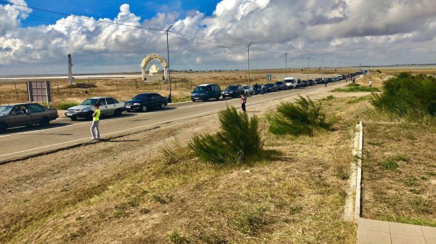 Зеленский планирует посетить новое КПП на границе с Крымом Зеленский планирует посетить новое КПП на границе с Крымом
