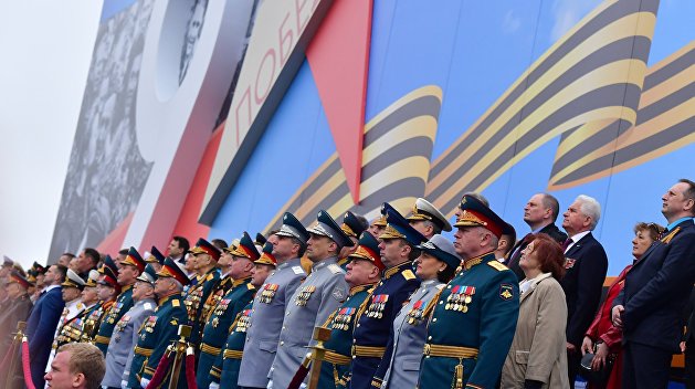Украина должна быть на параде к 75-летию Победы в Великой Отечественной войне в Москве – Рабинович
