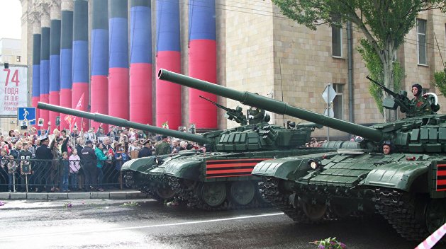 Донецк в День Победы: парад воюющей республики Донецк в День Победы: парад воюющей республики
