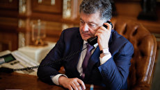 Порошенко обсудил с Помпео угрозу ренационализации «ПриватБанка»