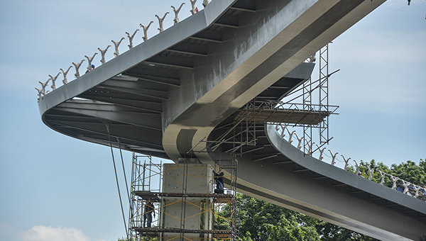 Украденный мост: В Киеве готовят к открытию архитектурное чудо. Фоторепортаж