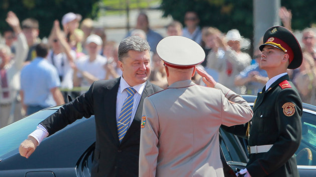 Порошенко хотя бы делал вид, что намерен соблюдать Минские соглашения – Неменский Порошенко хотя бы делал вид, что намерен соблюдать Минские соглашения – Неменский