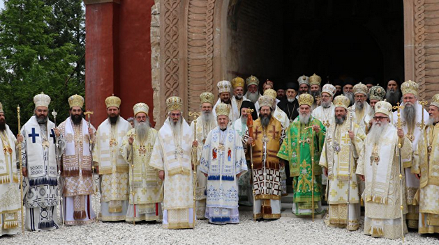 Сербский Синод назвал самой большой проблемой православия ситуацию на Украине