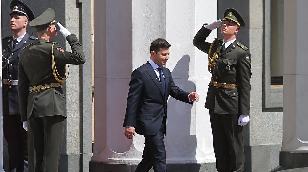 На сайте президента Зеленского появилась петиция с требованием его отставки На сайте президента Зеленского появилась петиция с требованием его отставки