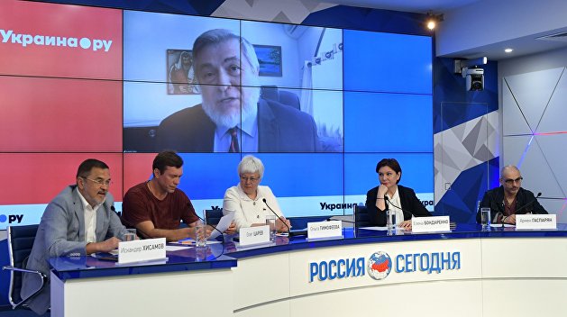Зеленский на распутье. У него богатый выбор и бедный электорат Зеленский на распутье. У него богатый выбор и бедный электорат