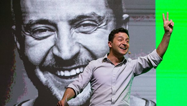 Средневековая рубка, велосипедик Ляшко и чувак в президентском кресле. Украинская неделя в фотографиях Средневековая рубка, велосипедик Ляшко и чувак в президентском кресле. Украинская неделя в фотографиях