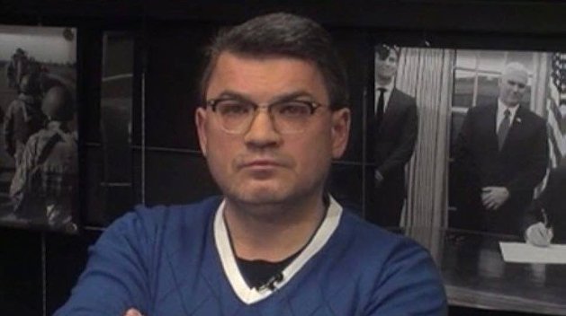 Какой-то ряженный на линии разграничения угрожает Верховному главнокомандующему - Куликов Какой-то ряженный на линии разграничения угрожает Верховному главнокомандующему - Куликов
