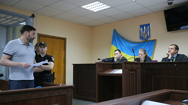 Суд над политзаключенным Вышинским: националисты давят и угрожают расправой Суд над политзаключенным Вышинским: националисты давят и угрожают расправой