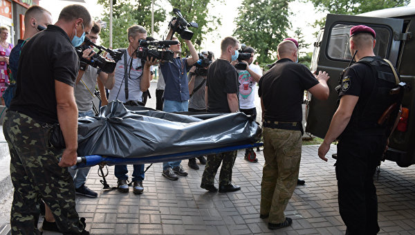 Бейте, струи, в потолок, я медали приволок! Украинская неделя в фотографиях Бейте, струи, в потолок, я медали приволок! Украинская неделя в фотографиях