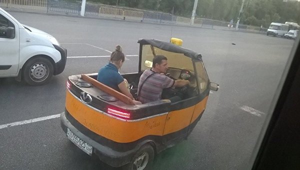 Такси-мотоцикл и авто с пропеллерами: какие необычные машины ездят по Днепру — Vgorode Такси-мотоцикл и авто с пропеллерами: какие необычные машины ездят по Днепру — Vgorode
