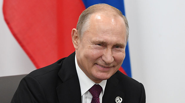 Трамп по просьбе журналистов попросил Путина не вмешиваться в выборы Трамп по просьбе журналистов попросил Путина не вмешиваться в выборы