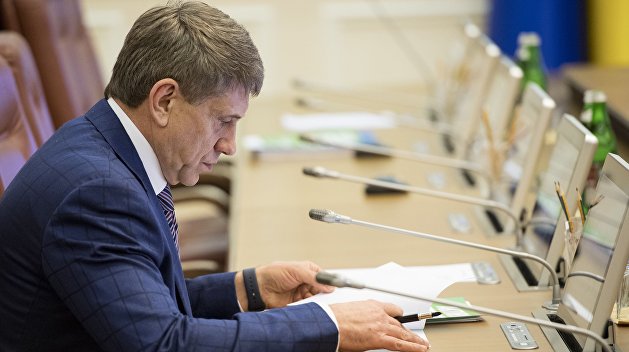 Минэнерго Украины подало в правительство документ о запрете ввоза угля из РФ Минэнерго Украины подало в правительство документ о запрете ввоза угля из РФ