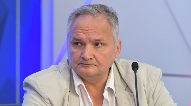 Суздальцев объяснил, нужно ли России отдать Польше Западную Украину в обмен на коридор в Калининград Суздальцев объяснил, нужно ли России отдать Польше Западную Украину в обмен на коридор в Калининград