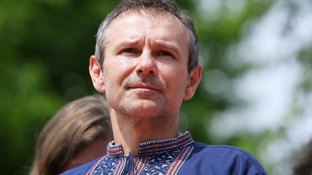 Вакарчук нашел способ уйти из Рады Вакарчук нашел способ уйти из Рады