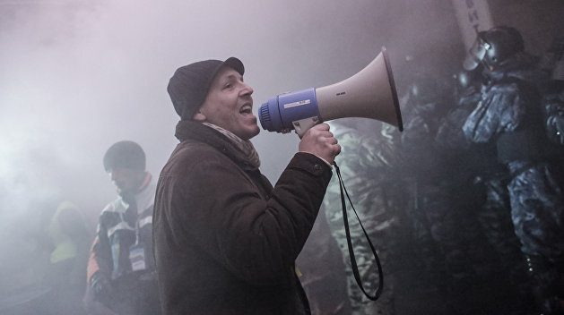 «Парубия могут отправить в места не столь отдаленные» - Дудчак о призывах спикера Рады «Парубия могут отправить в места не столь отдаленные» - Дудчак о призывах спикера Рады