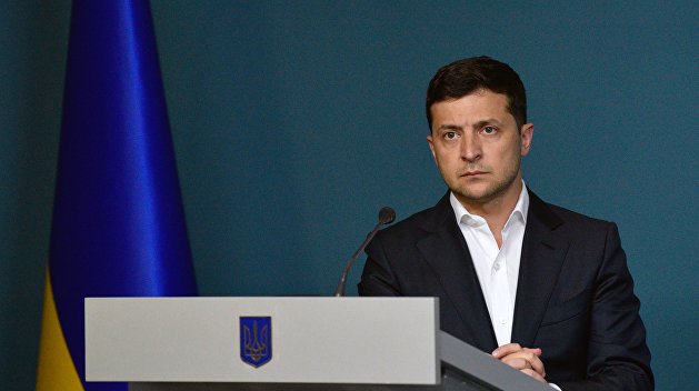 Украинцы посоветовали Зеленскому работать, а не постить фотографии из спортзала Украинцы посоветовали Зеленскому работать, а не постить фотографии из спортзала