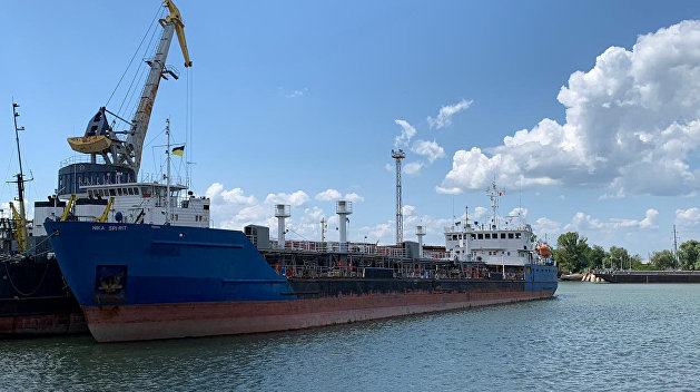 Провокация-2. СБУ задержала российский танкер, Украина готовится арестовать моряков Провокация-2. СБУ задержала российский танкер, Украина готовится арестовать моряков