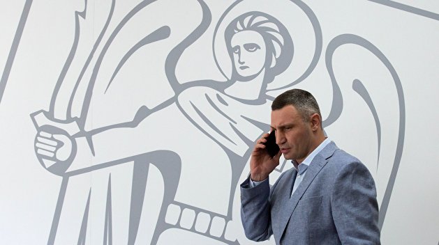 Эксперт объяснил, для чего недовольных киевлян используют против Кличко