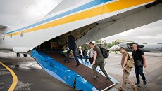 Зеленский: На родину за пять дней спецрейсами вернули 50 тыс. украинцев