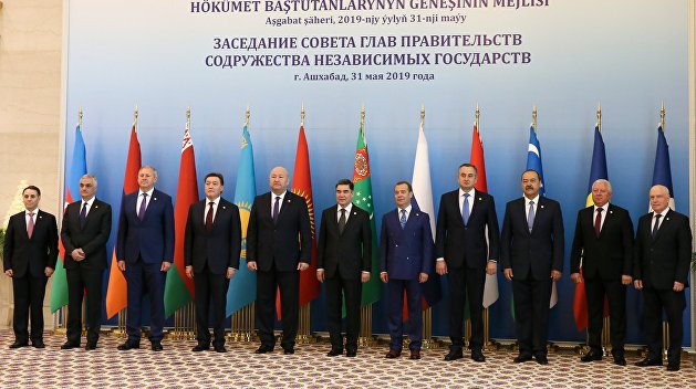 Прощается, но не уходит: почему Украина не спешит выходить из СНГ Прощается, но не уходит: почему Украина не спешит выходить из СНГ