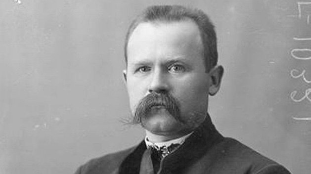 «Депутат-мародер» в вышиванке. Киевские «свинарчуки» за 100 лет до Порошенко «Депутат-мародер» в вышиванке. Киевские «свинарчуки» за 100 лет до Порошенко