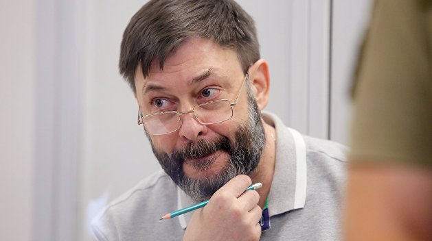 «Не надо после этого кланяться Зеленскому» — политолог о выходе Вышинского из СИЗО «Не надо после этого кланяться Зеленскому» — политолог о выходе Вышинского из СИЗО