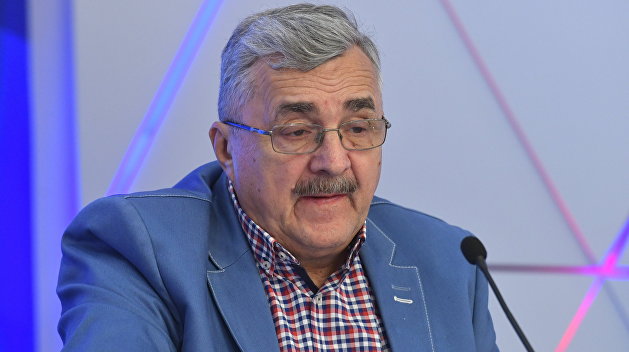 Жарихин: Байден передаст Украину в другие руки Жарихин: Байден передаст Украину в другие руки