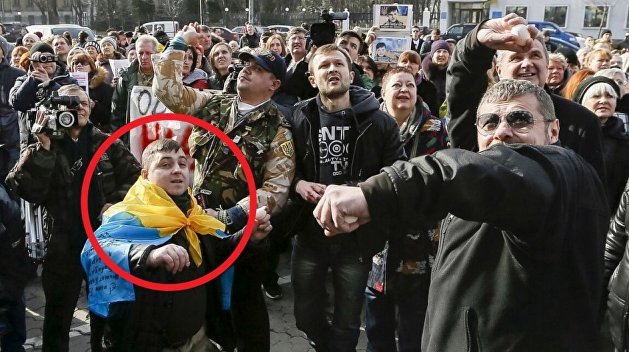 СКР заочно обвинил украинского неонациста в нападении российское посольство СКР заочно обвинил украинского неонациста в нападении российское посольство