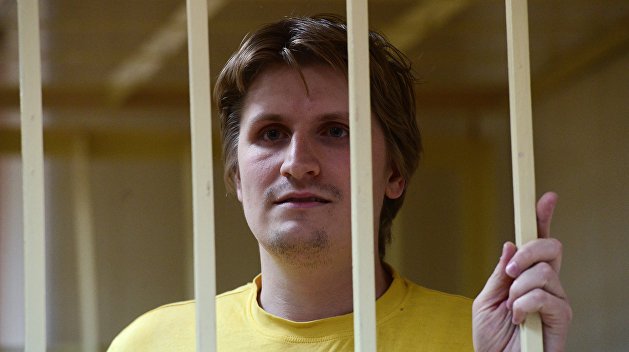 Обуздание ненависти: лучше синица в клетке, чем стервятники вокруг Обуздание ненависти: лучше синица в клетке, чем стервятники вокруг