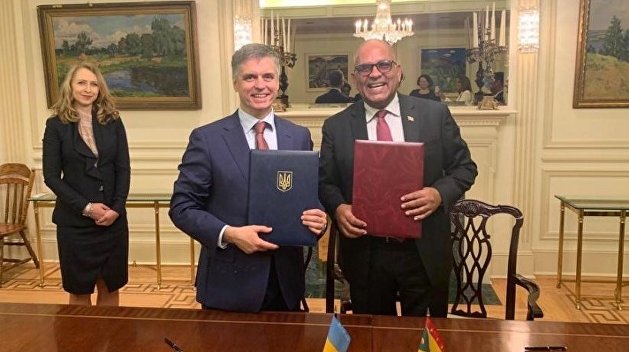 Украина планирует установить безвизовый режим с Гренадой Украина планирует установить безвизовый режим с Гренадой