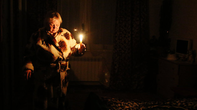 Более ста населенных пунктов Украины остались без света Более ста населенных пунктов Украины остались без света