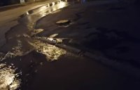 Реки бурой жижи: в Запорожье улицу затопило канализационными стоками