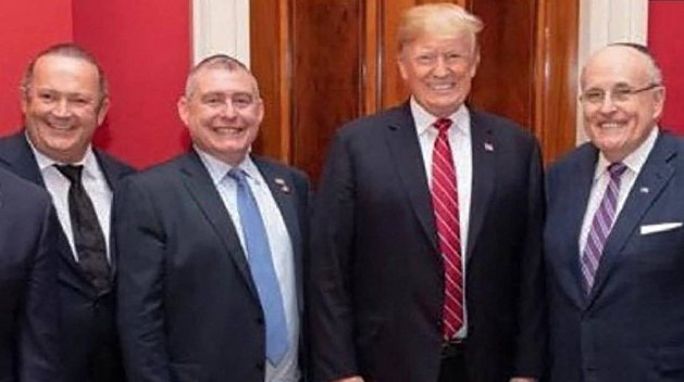 Два Бендера и один Коломойский. За что в США арестованы бизнесмены-одесситы Парнас и Фруман Два Бендера и один Коломойский. За что в США арестованы бизнесмены-одесситы Парнас и Фруман