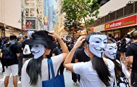 «Зарубежные силы». Глава МИД Китая назвал виновных в разжигании кризиса в Гонконге