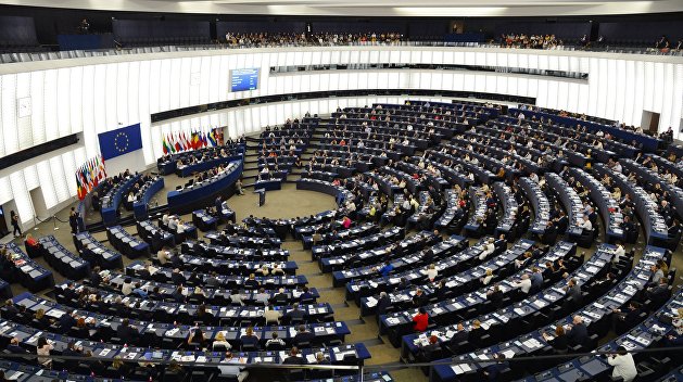 Крайне правые в Европарламенте требуют отмены санкций и признания Крыма, но только вредят России Крайне правые в Европарламенте требуют отмены санкций и признания Крыма, но только вредят России