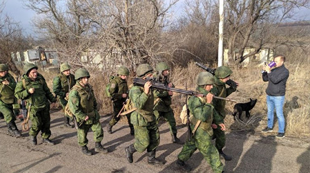 «Вражеский обстрел прекратился». Ополченцы ДНР накрыли ответным огнем позиции ВСУ под Донецком