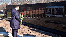 Пушилин открыл мемориальную доску первому Главе ДНР Александру Захарченко