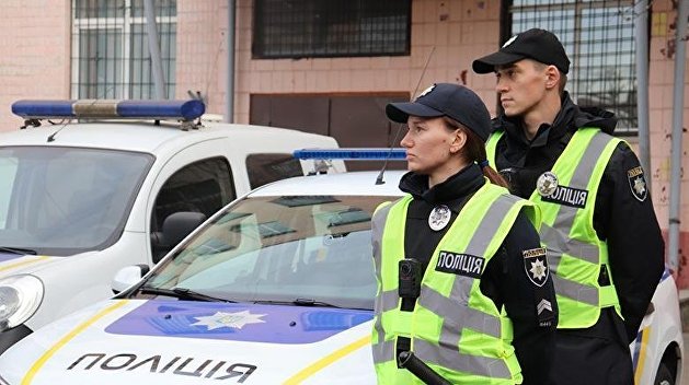 В Киеве нарушитель ПДД сам показал полицейским наркотики