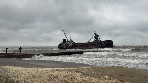 Украинский моряк погиб во время шторма в Кельтском море Украинский моряк погиб во время шторма в Кельтском море