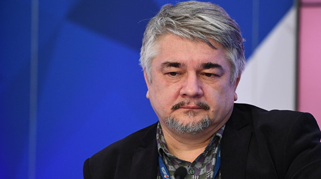 Ищенко объяснил, зачем на самом деле Зеленский заступился за Зозулю Ищенко объяснил, зачем на самом деле Зеленский заступился за Зозулю