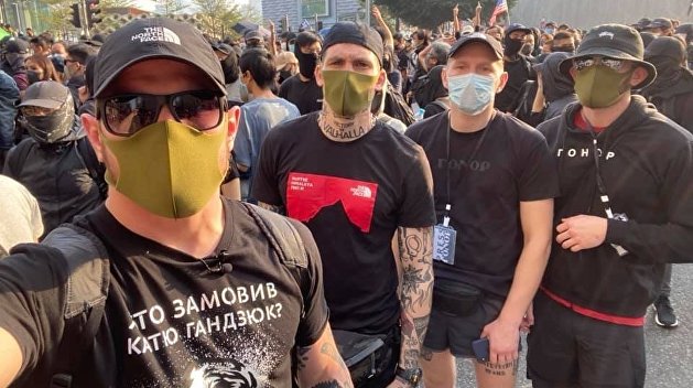 Украинские националисты: «Гонконг нас встретил, как родных» Украинские националисты: «Гонконг нас встретил, как родных»