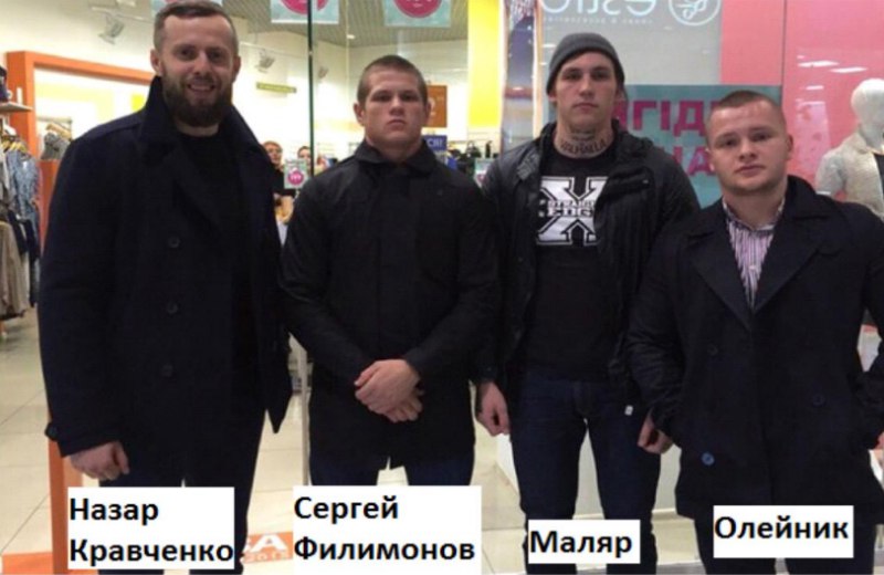 Фанатский «Гонор»: почему воинство Сына Перуна ушло от «Азова» Фанатский «Гонор»: почему воинство Сына Перуна ушло от «Азова»
