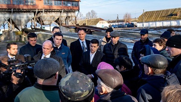 Ноги выше головы и труба с газом. Украинская неделя (14-20 декабря) в фотографиях Ноги выше головы и труба с газом. Украинская неделя (14-20 декабря) в фотографиях