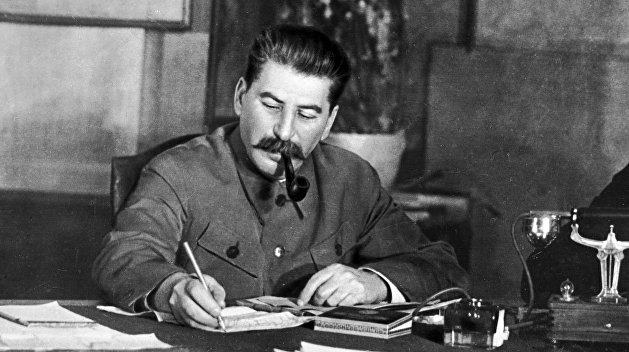 Украинцам из-под земли явился Сталин