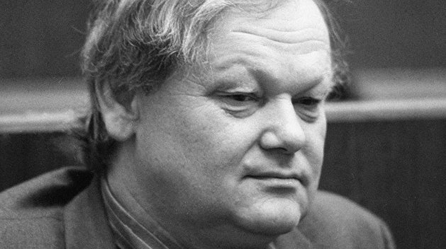 «Когда вернусь». В Москве представили книгу о выдающемся украинском поэте Олейнике «Когда вернусь». В Москве представили книгу о выдающемся украинском поэте Олейнике