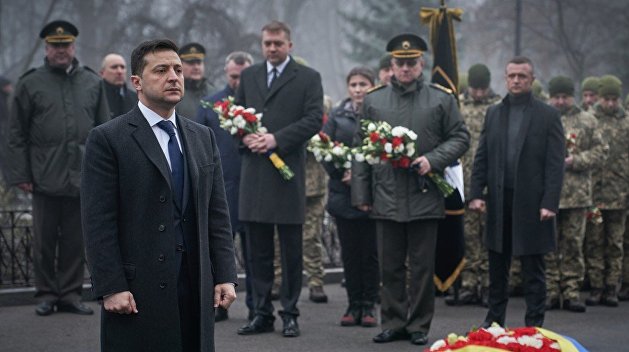 Политический провал Зеленского ставит под вопрос российско-украинские переговры