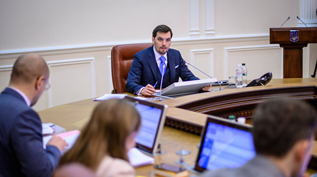Уровень доверия украинцев к правительству Гончарука существенно снизился — опрос Уровень доверия украинцев к правительству Гончарука существенно снизился — опрос