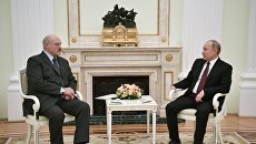 «Если Лукашенко хочет напугать Путина, пусть готовит $1,4 млрд» — Симонов